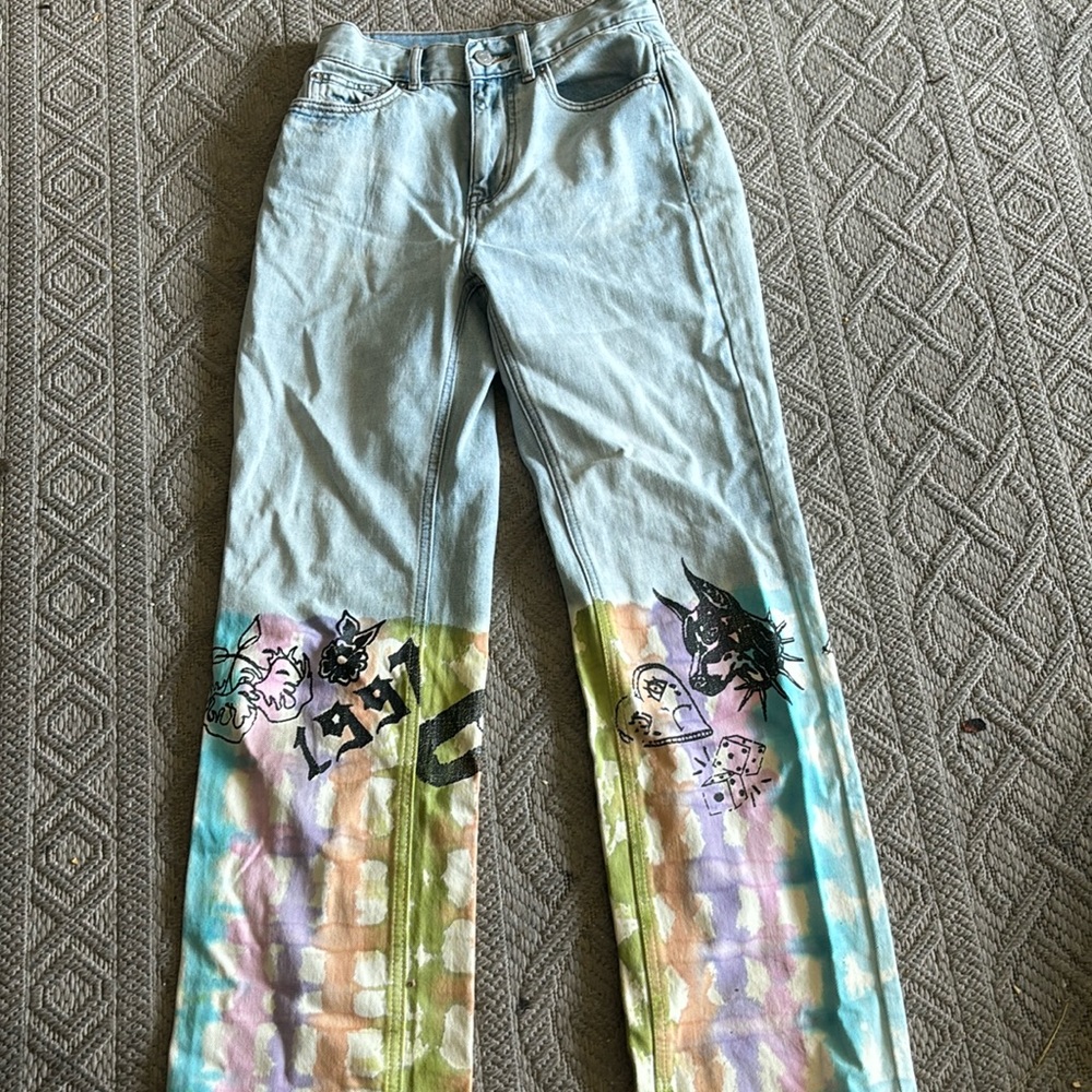 BDG graffiti jeans